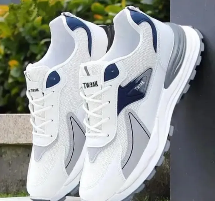 Sports shoes (IND-6)